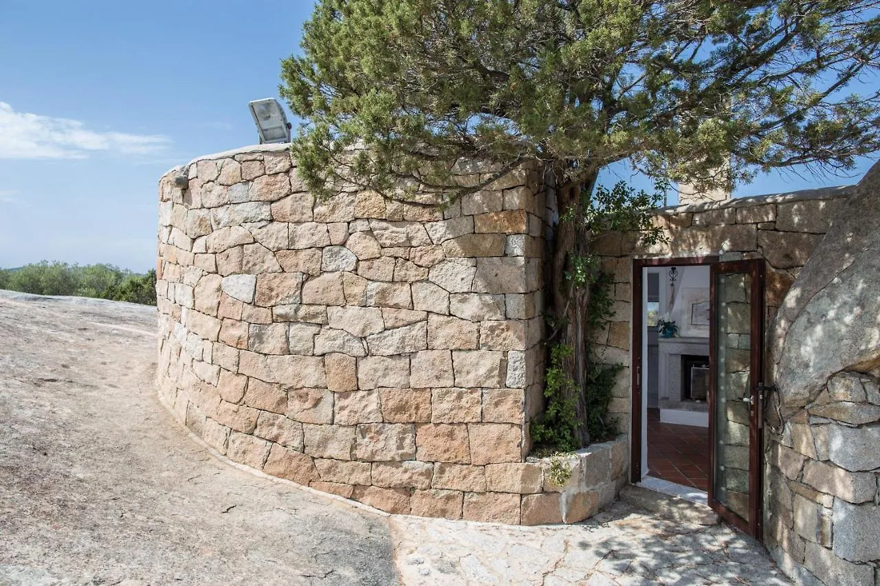 Villa Cava Del Tom Luxury Porto Rotondo Guest house